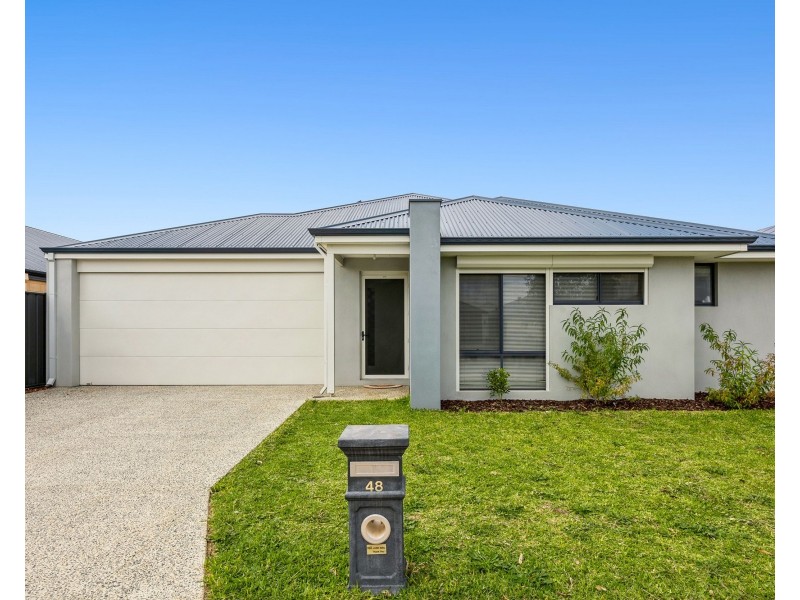48 Burrows Loop, Midvale WA 6056