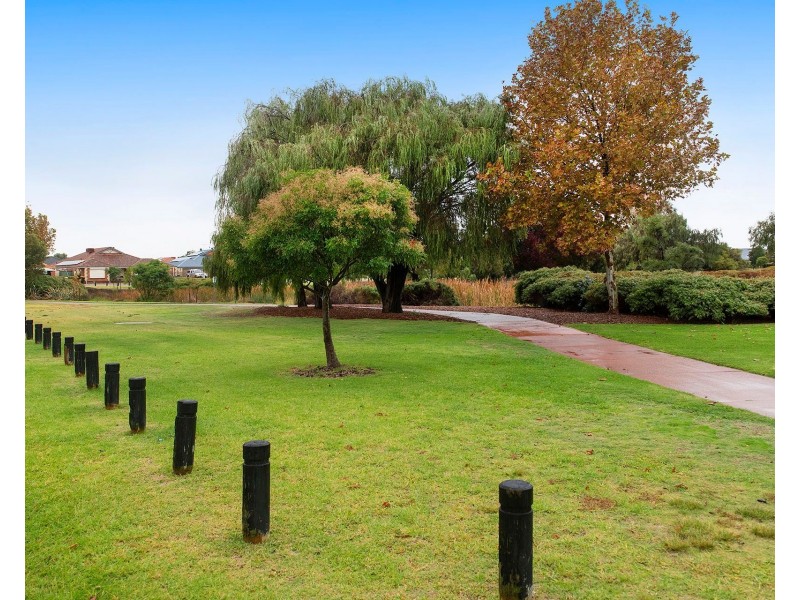 50 Upwood Circle, High Wycombe WA 6057