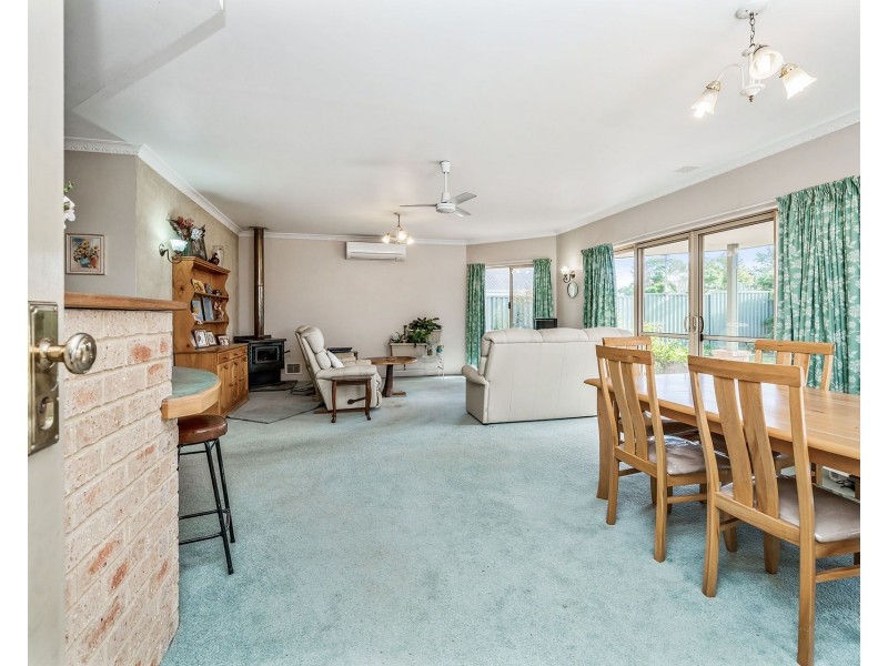 7 Cyril Road, High Wycombe WA 6057