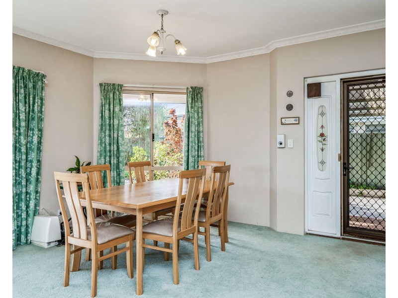 7 Cyril Road, High Wycombe WA 6057