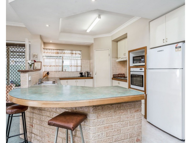 7 Cyril Road, High Wycombe WA 6057