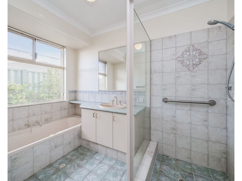 7 Cyril Road, High Wycombe WA 6057