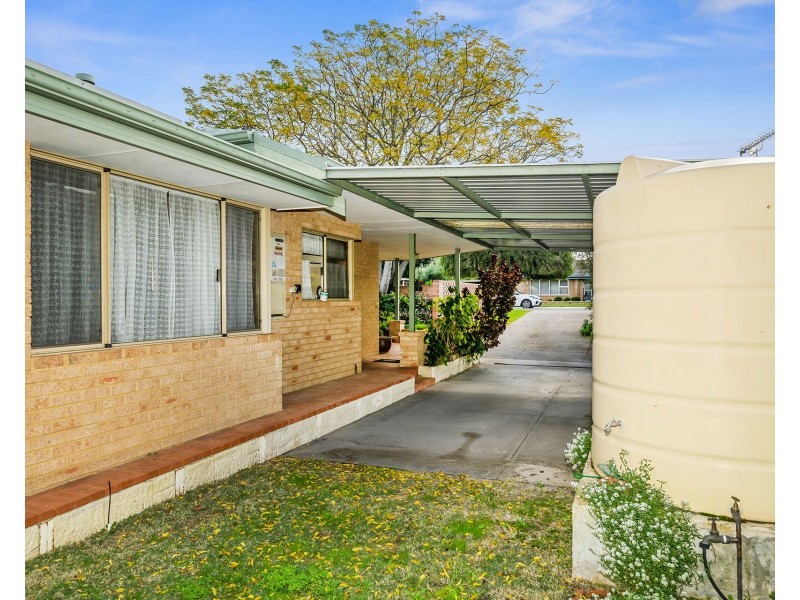 7 Cyril Road, High Wycombe WA 6057