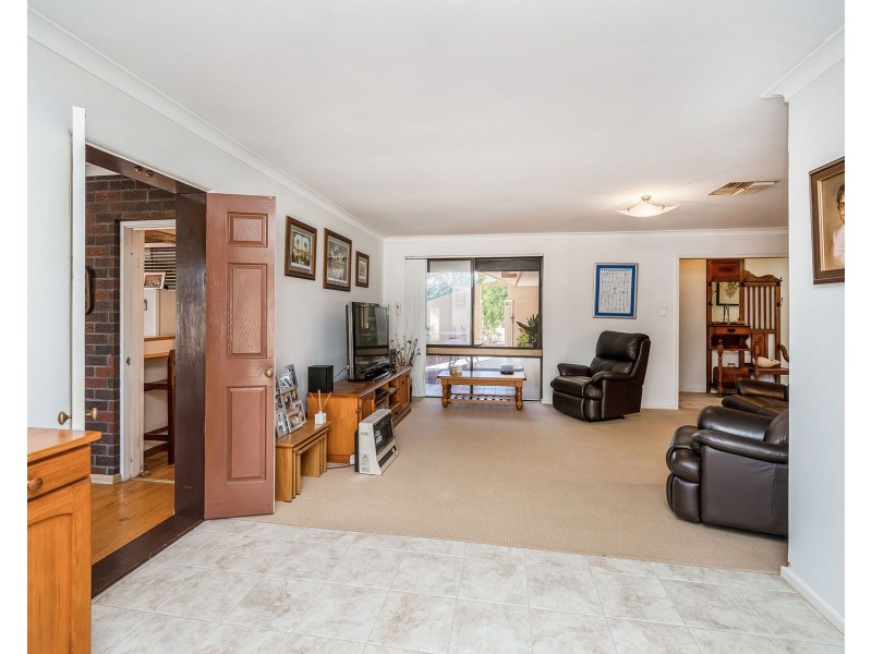52 Allamanda Way, Forrestfield WA 6058