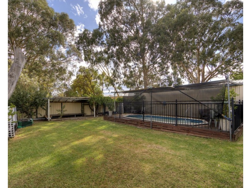 24 Gotha Way, Forrestfield WA 6058