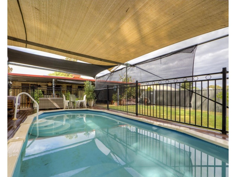 24 Gotha Way, Forrestfield WA 6058