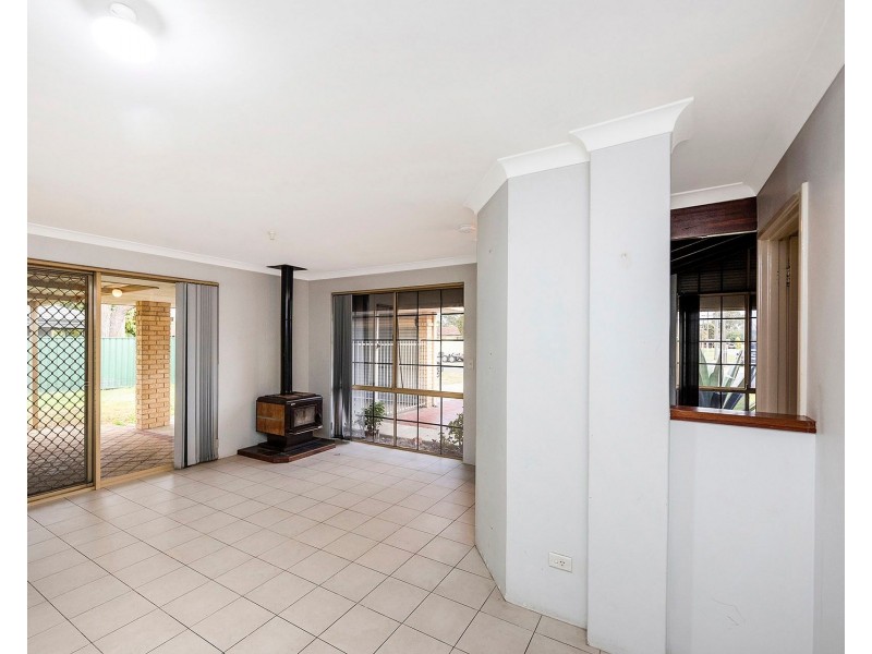 19 Kingfisher Loop, High Wycombe WA 6057