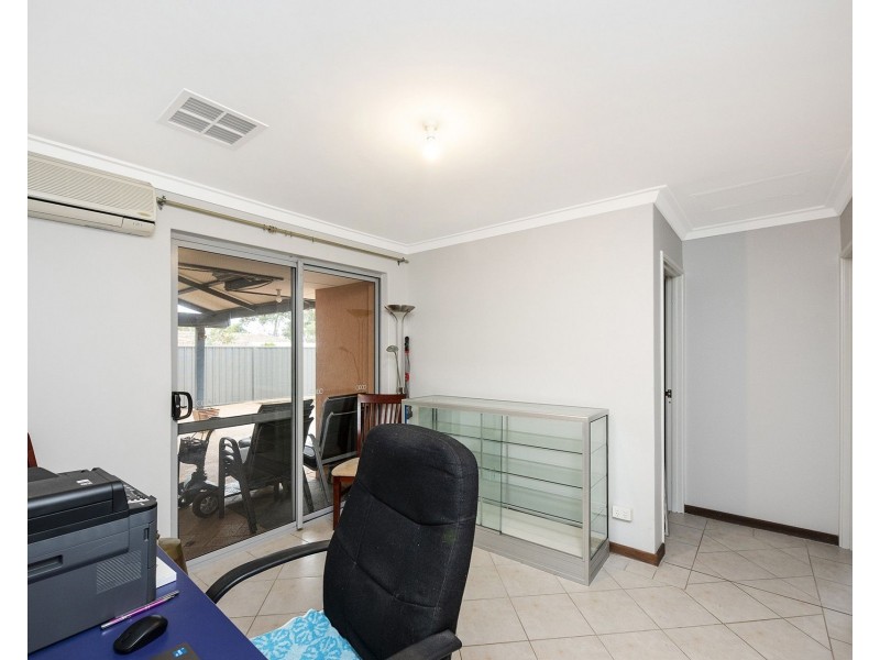 30 Robins Road, Kalamunda WA 6076