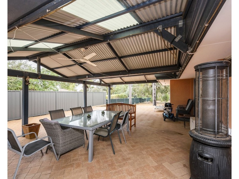 30 Robins Road, Kalamunda WA 6076