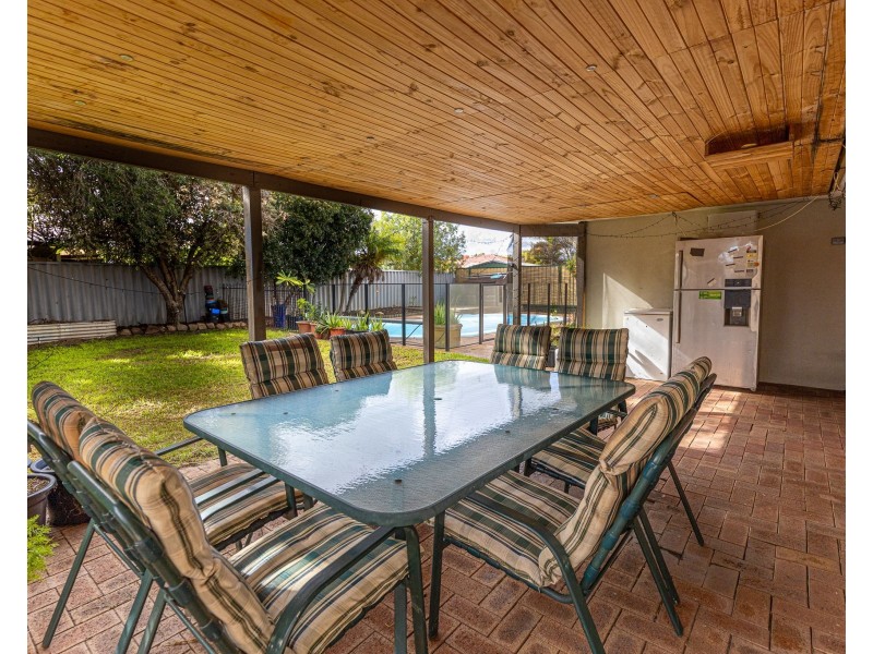 57 Golden Crescent, High Wycombe WA 6057