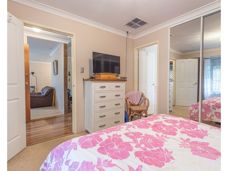 57 Golden Crescent, High Wycombe WA 6057