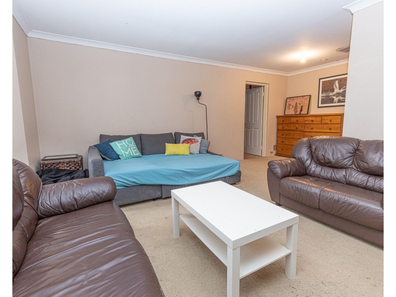 57 Golden Crescent, High Wycombe WA 6057