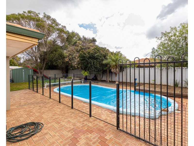 57 Golden Crescent, High Wycombe WA 6057