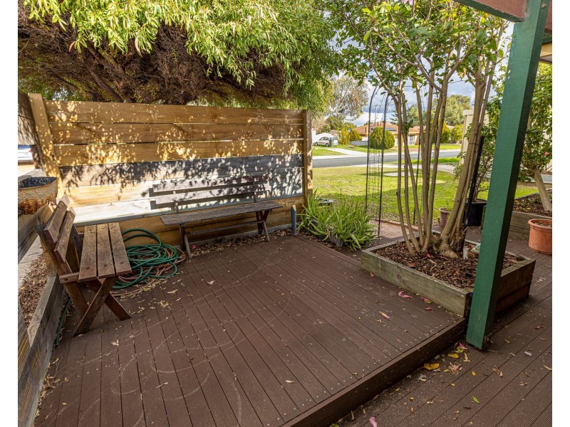 57 Golden Crescent, High Wycombe WA 6057