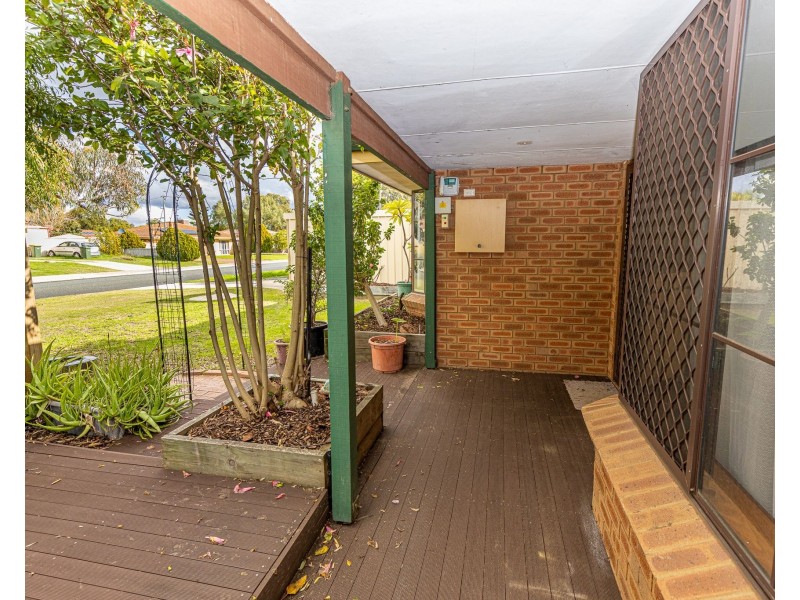 57 Golden Crescent, High Wycombe WA 6057