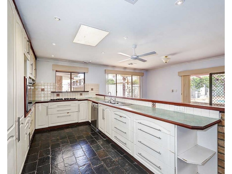 54 Sorensen Road, High Wycombe WA 6057