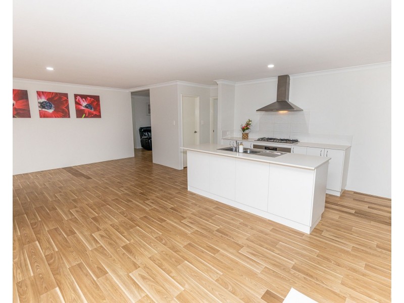 7 Carmichael Street, Beckenham WA 6107