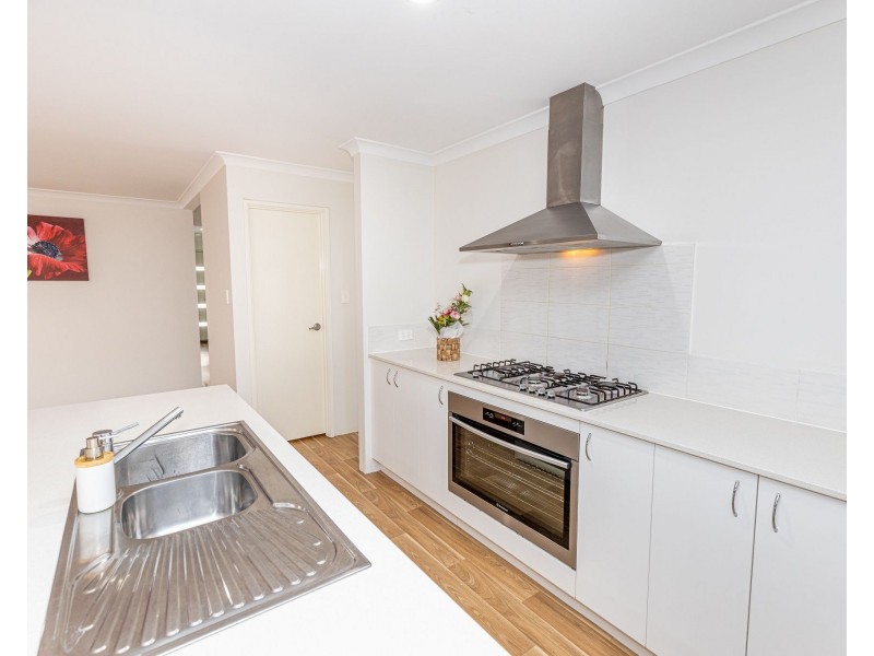 7 Carmichael Street, Beckenham WA 6107