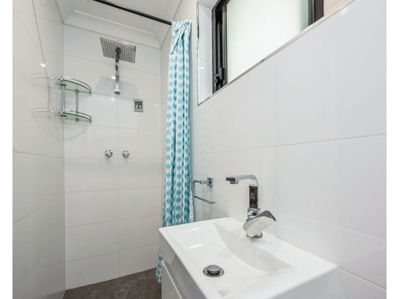 6 Wycombe Rd, High Wycombe WA 6057