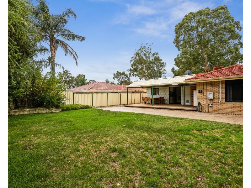 6 Wycombe Rd, High Wycombe WA 6057