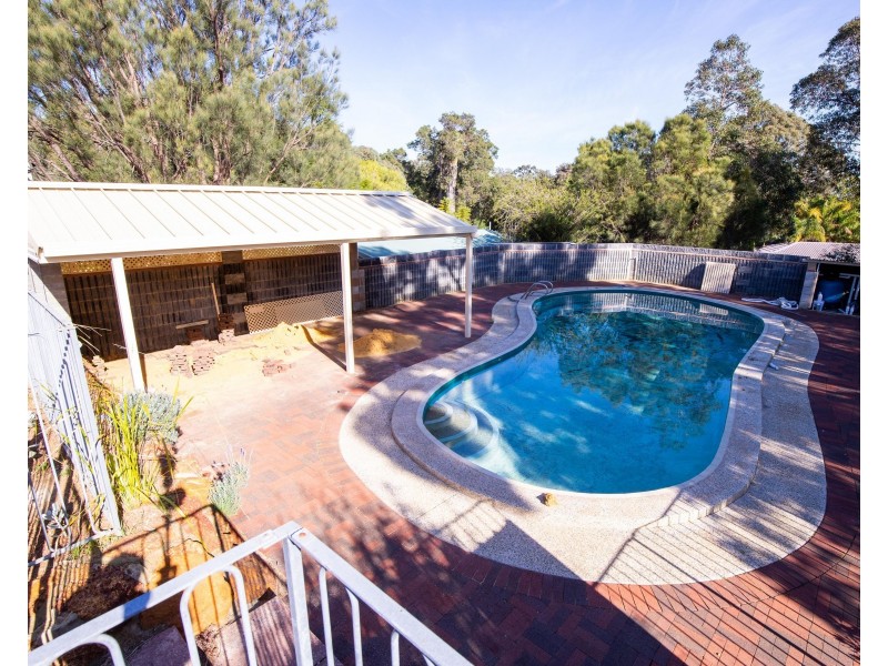 247 Grove Road, Lesmurdie WA 6076