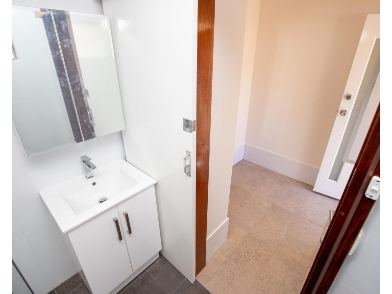 247 Grove Road, Lesmurdie WA 6076