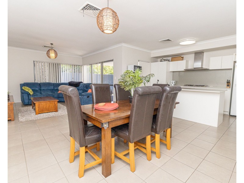 2/30 Albemarle Way, High Wycombe WA 6057
