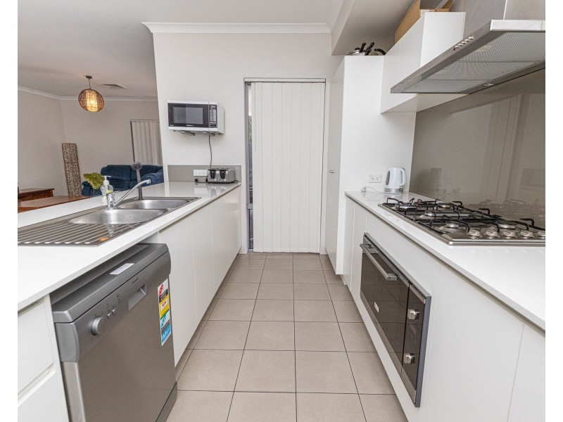 2/30 Albemarle Way, High Wycombe WA 6057