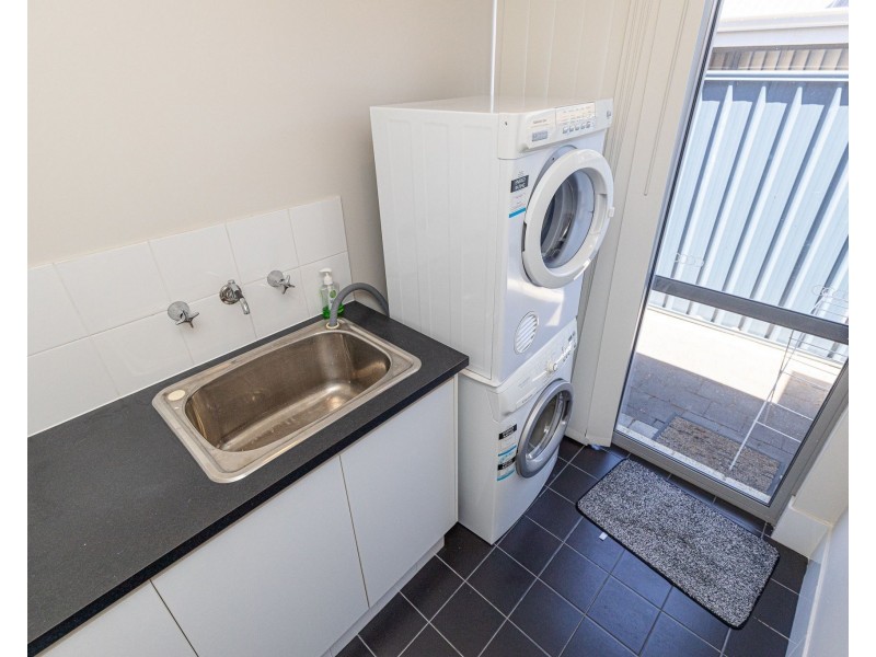 2/30 Albemarle Way, High Wycombe WA 6057
