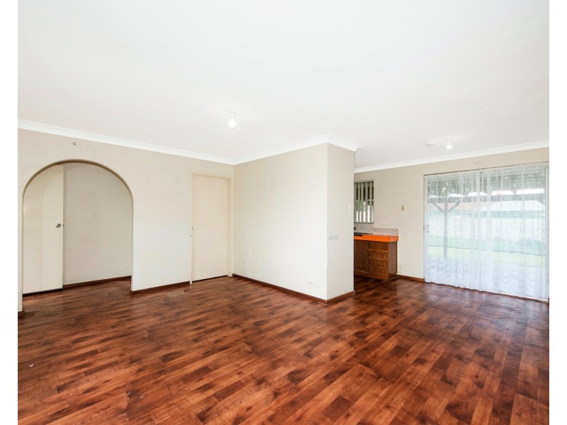 35 Tarata Way, Forrestfield WA 6058