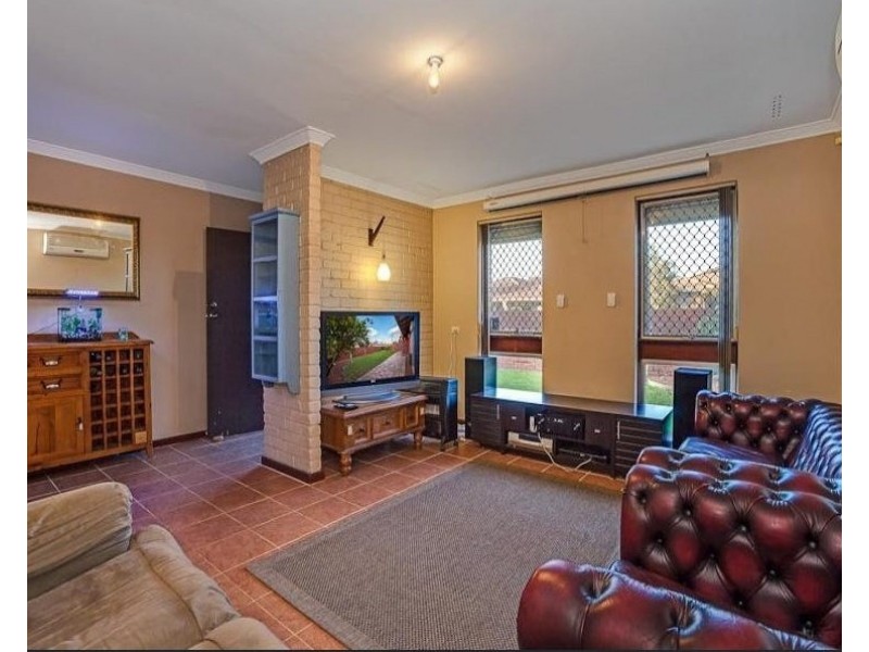 35 Revesby Street, Maddington WA 6109