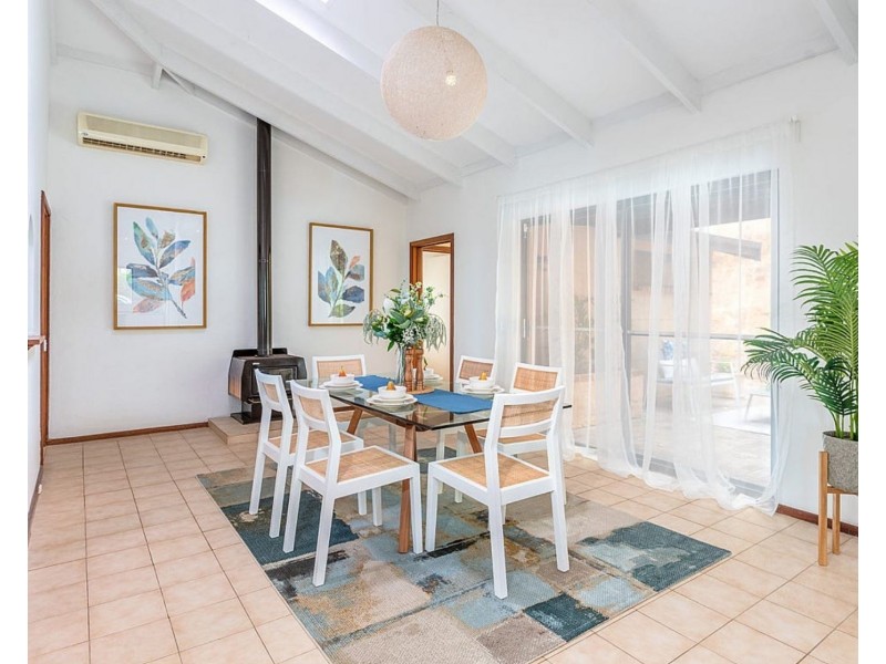 31 Girrawheen Drive, Gooseberry Hill WA 6076