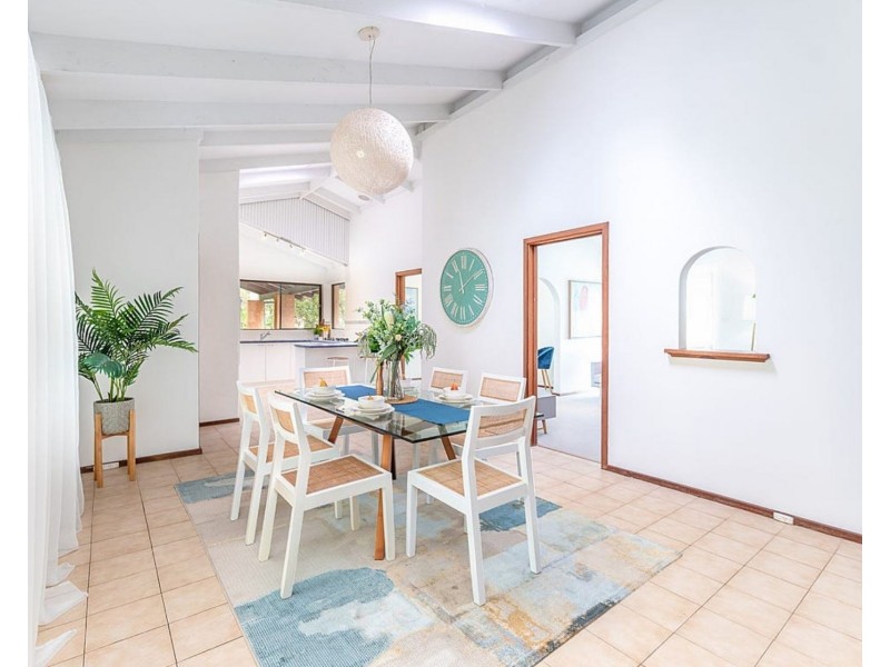 31 Girrawheen Drive, Gooseberry Hill WA 6076