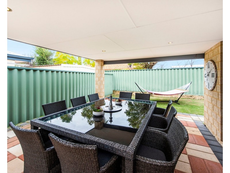 4 Fleet Circle, High Wycombe WA 6057