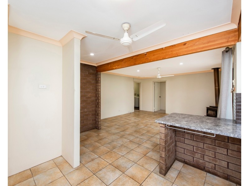 2 Falcon Court, High Wycombe WA 6057