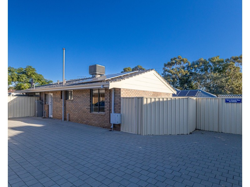 7/4 Abercorn Road, Forrestfield WA 6058