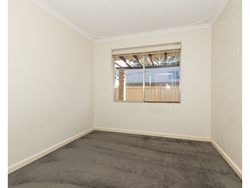7/4 Abercorn Road, Forrestfield WA 6058