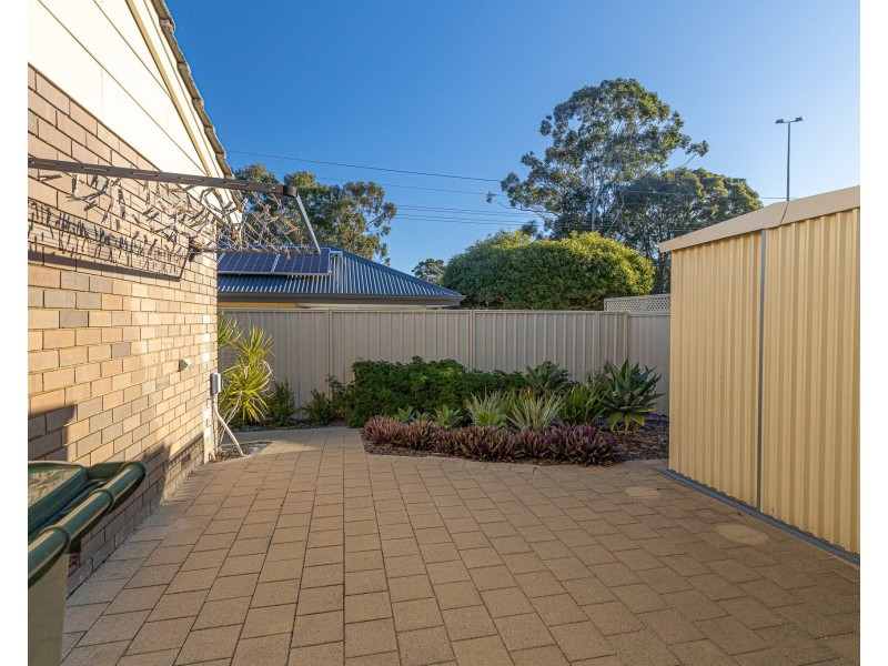 7/4 Abercorn Road, Forrestfield WA 6058