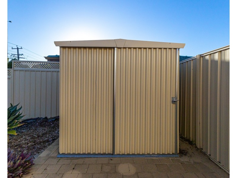 7/4 Abercorn Road, Forrestfield WA 6058