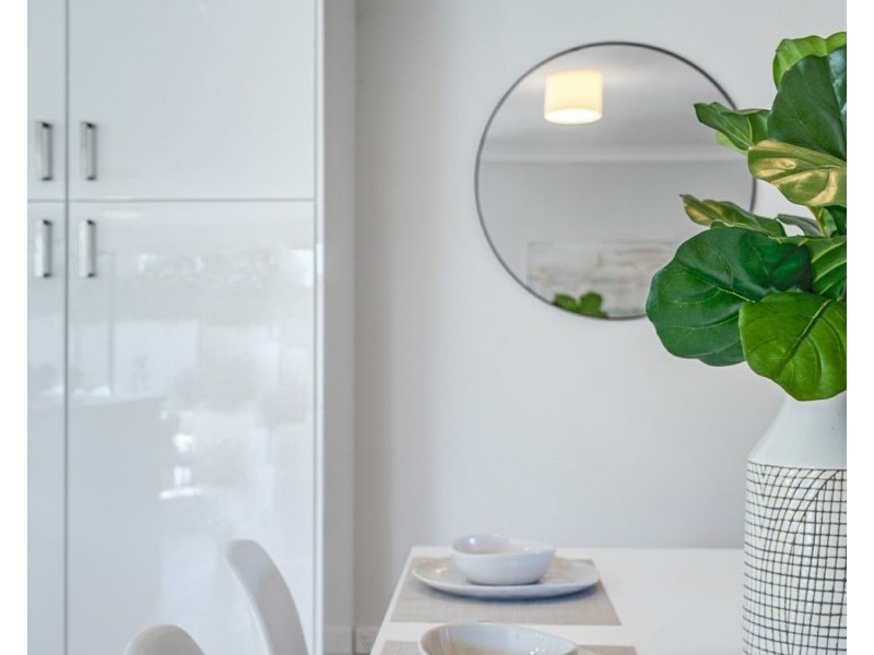 13 Mannix Pass, Queens Park WA 6107