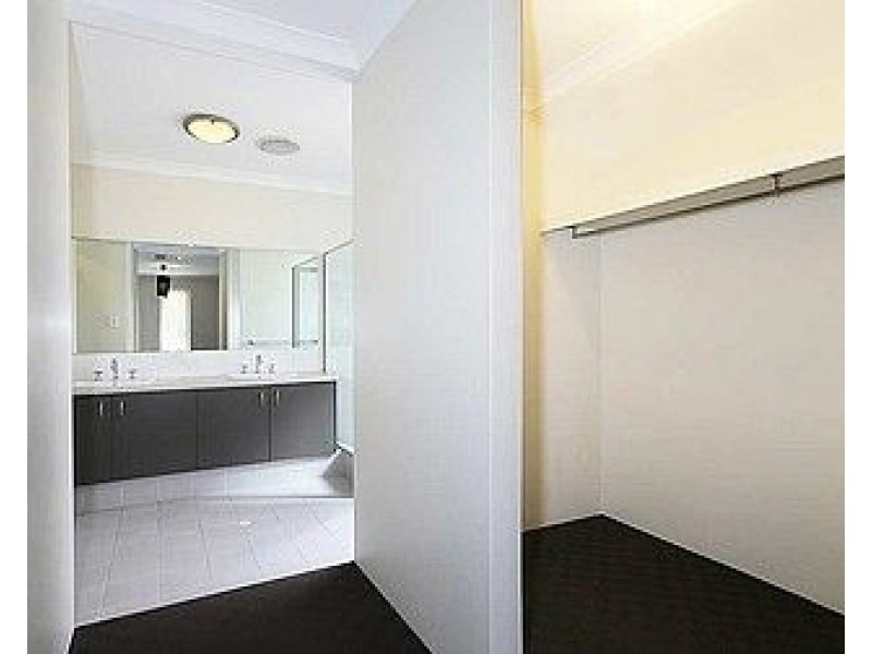 28 Baza Gardens, Maida Vale WA 6057