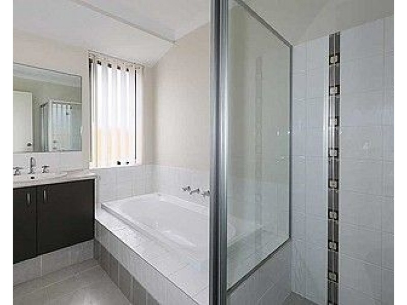 28 Baza Gardens, Maida Vale WA 6057