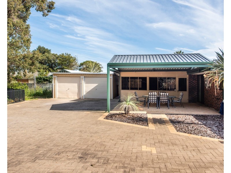 24 Dawson Avenue, Forrestfield WA 6058