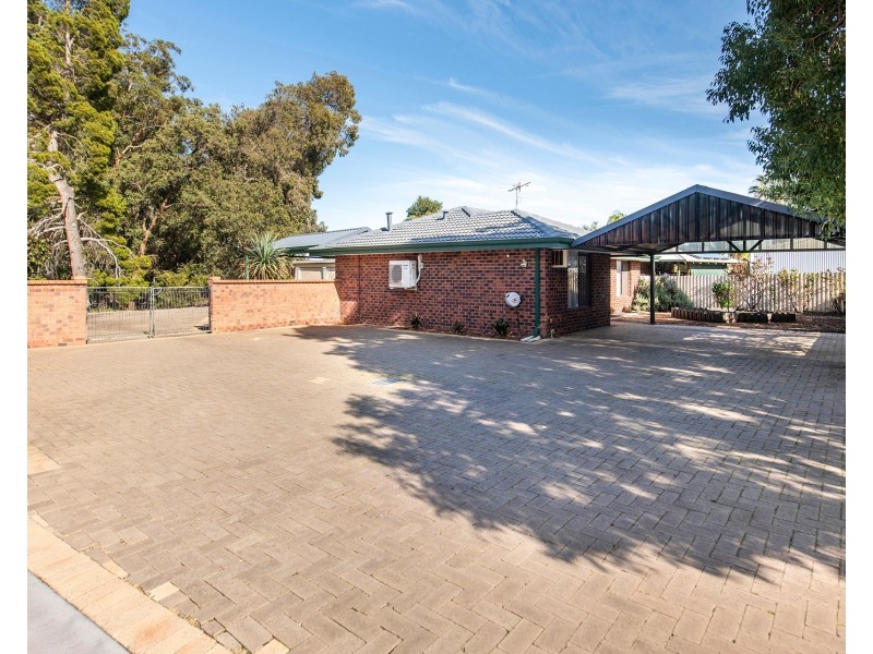 24 Dawson Avenue, Forrestfield WA 6058