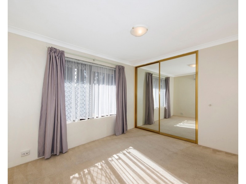 24 Dawson Avenue, Forrestfield WA 6058