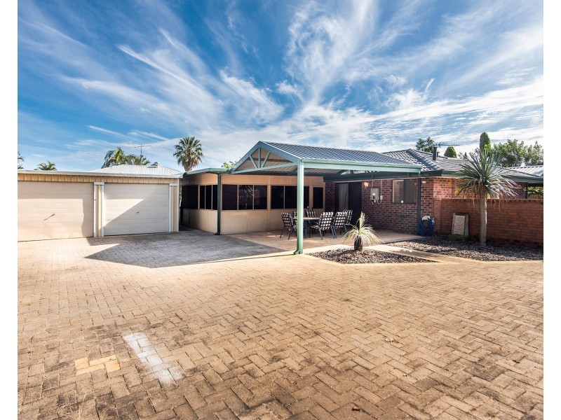 24 Dawson Avenue, Forrestfield WA 6058