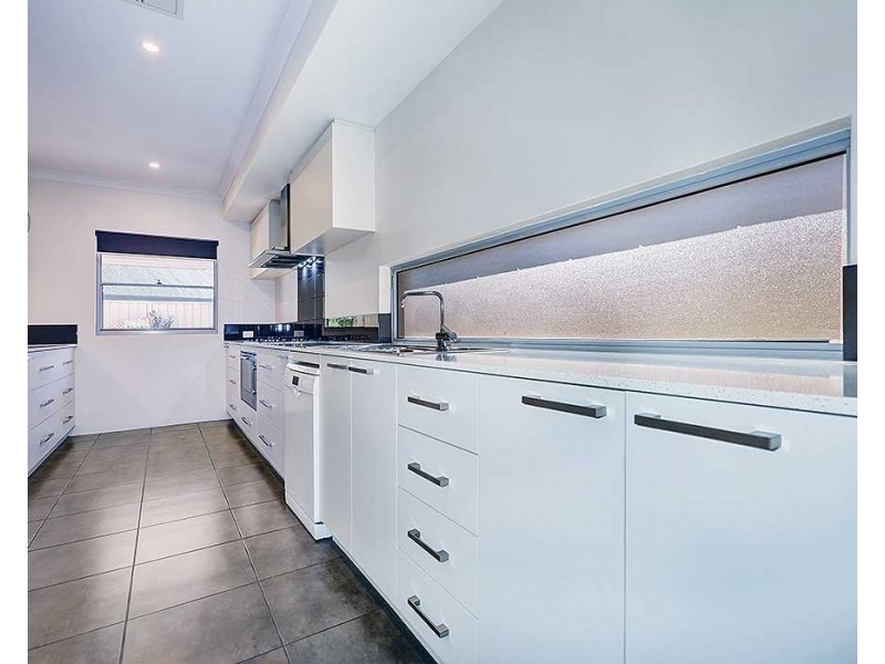 7 Harold Road, Maida Vale WA 6057