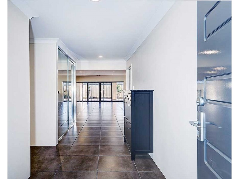 7 Harold Road, Maida Vale WA 6057