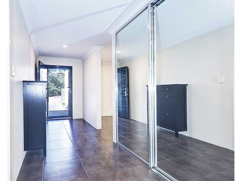 7 Harold Road, Maida Vale WA 6057