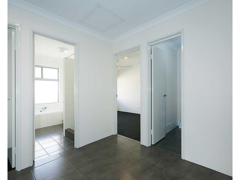 7 Harold Road, Maida Vale WA 6057